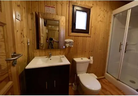 Casas Da Gruta - مكان تخييم Mira (Leiria)
