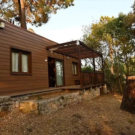 Casas Da Gruta - مكان تخييم