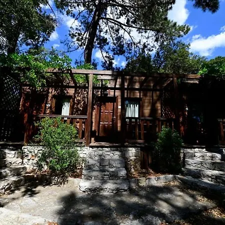 مكان تخييم Casas Da Gruta - *
