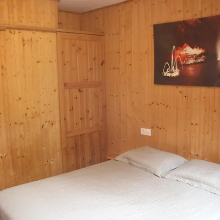 Casas Da Gruta - Parque de Campismo Mira (Leiria)