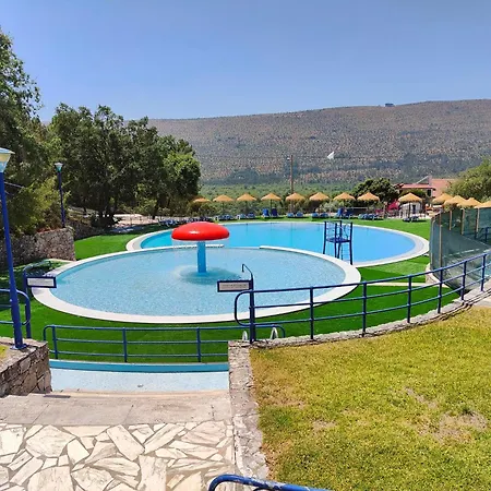 مكان تخييم Casas Da Gruta -
