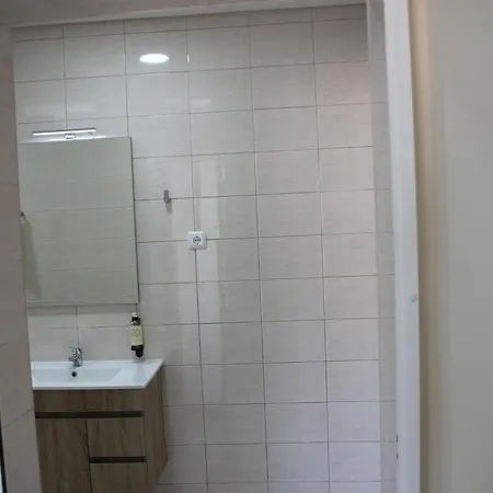 مكان تخييم Casas Da Gruta -