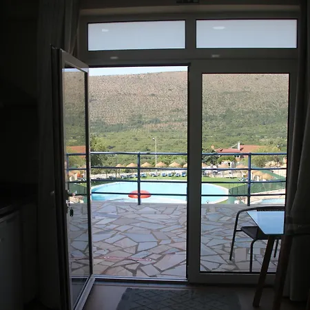 مكان تخييم Casas Da Gruta - Mira (Leiria)