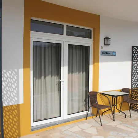 مكان تخييم Casas Da Gruta - Mira (Leiria)
