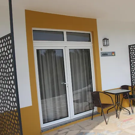 Casas Da Gruta - مكان تخييم Mira (Leiria)