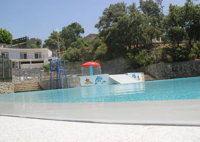 Casas Da Gruta - * Mira (Leiria)