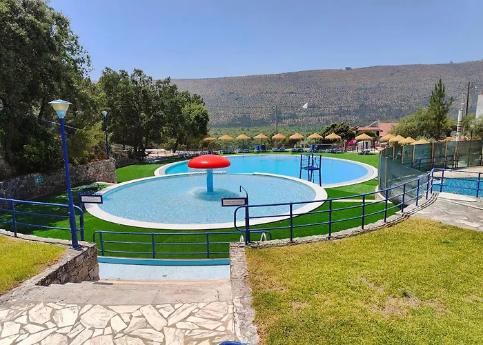 Camping Casas Da Gruta -